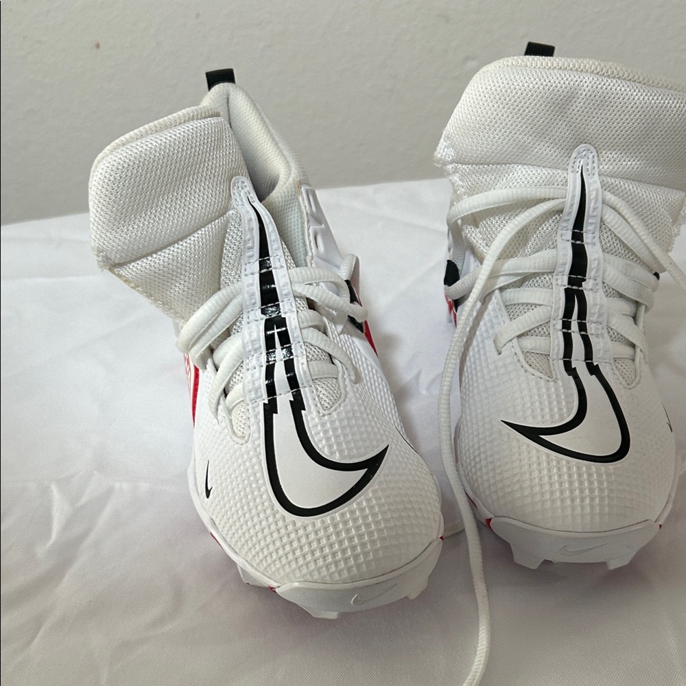 Nike White and Black Sports Cleats